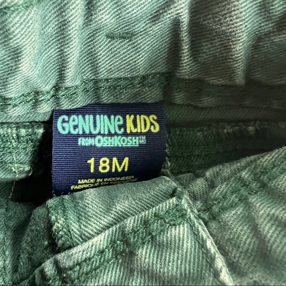 Oshkosh outfit bundle - Picture 4 of 5